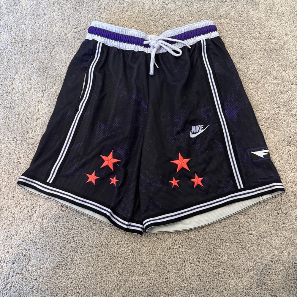 Nike DRI-FIT DNA+ STORIES BASKETBALL SHORTS SZ S - Picture 2 of 6